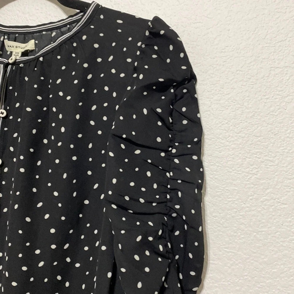 Max Studio NWT Polka Dot Blouse - Picture 5 of 8